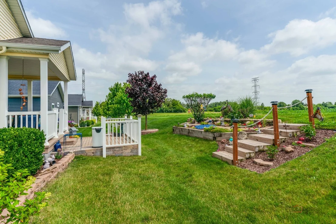 Photo of 1459 Equestrian Drive