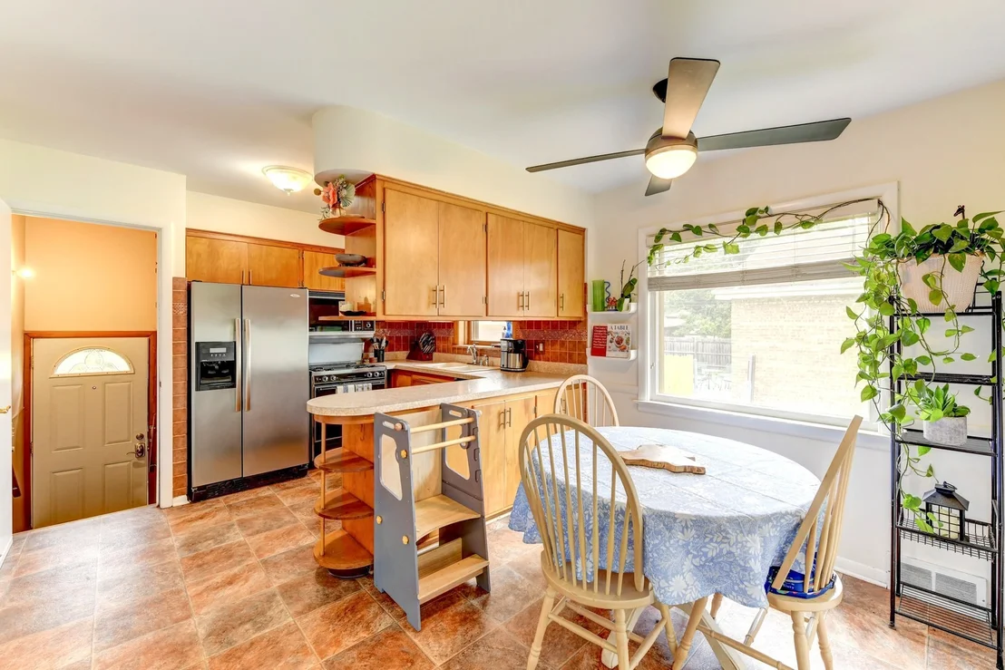 Photo of 1650 Willow Road