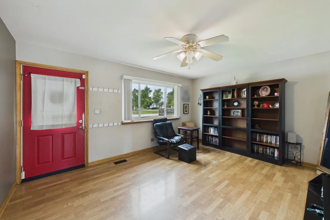 Photo of 4595 Zeppelin Drive
