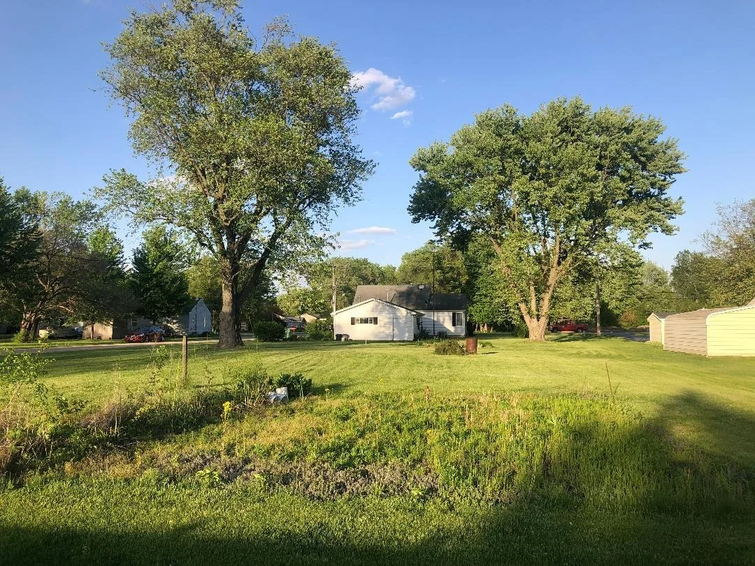 Photo of 196 N Division Street