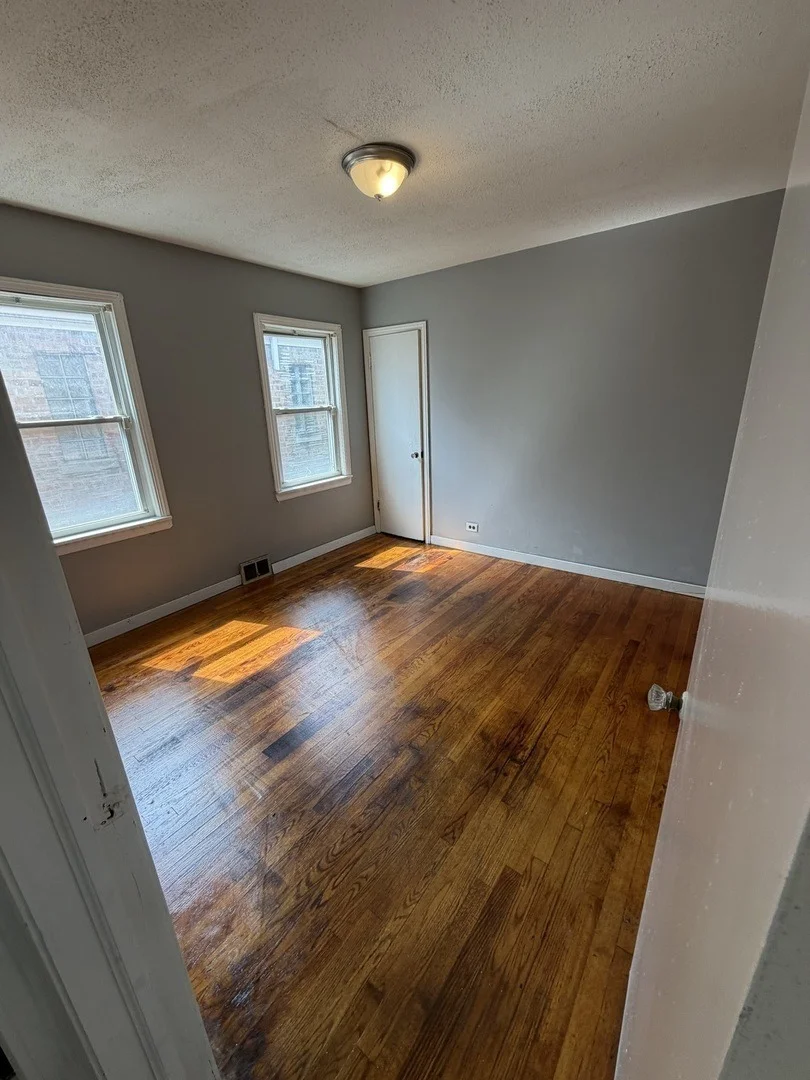 Photo of 3529 W 72nd Place