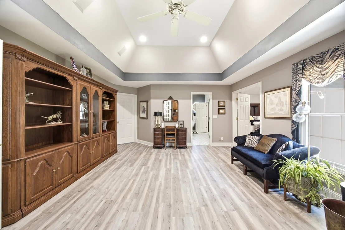 Photo of 2284 Cairnwell Drive