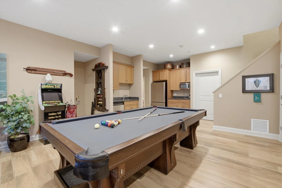 Photo of 809 Edgemont Lane