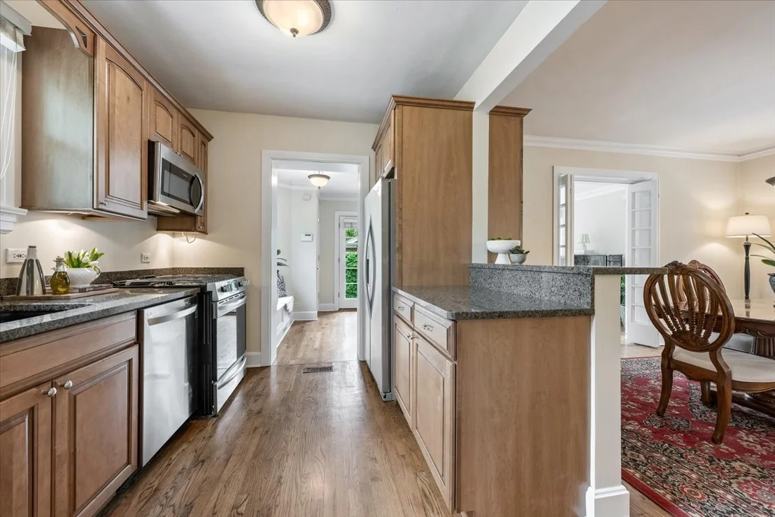 Photo of 700 Kent Road