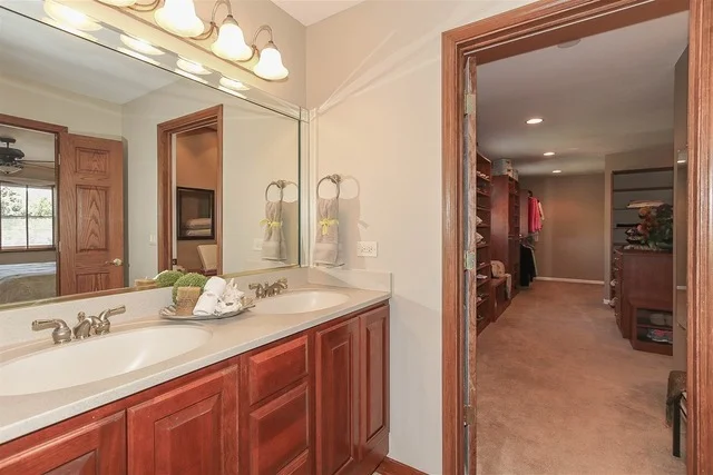 Photo of 614 Applegate Lane