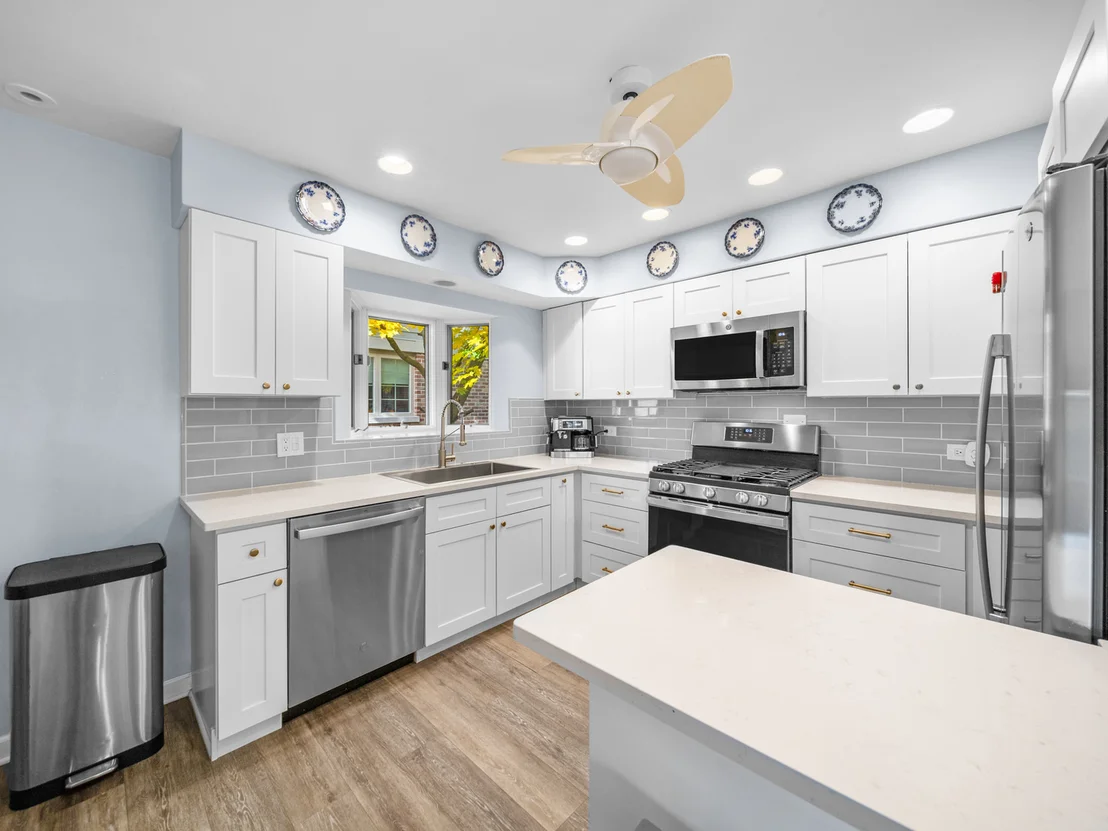 Photo of 1100 Raleigh Road