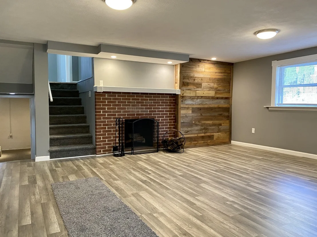 Photo of 301 W Main Street