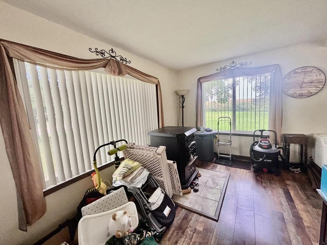 Photo of 7575 Manchester Road