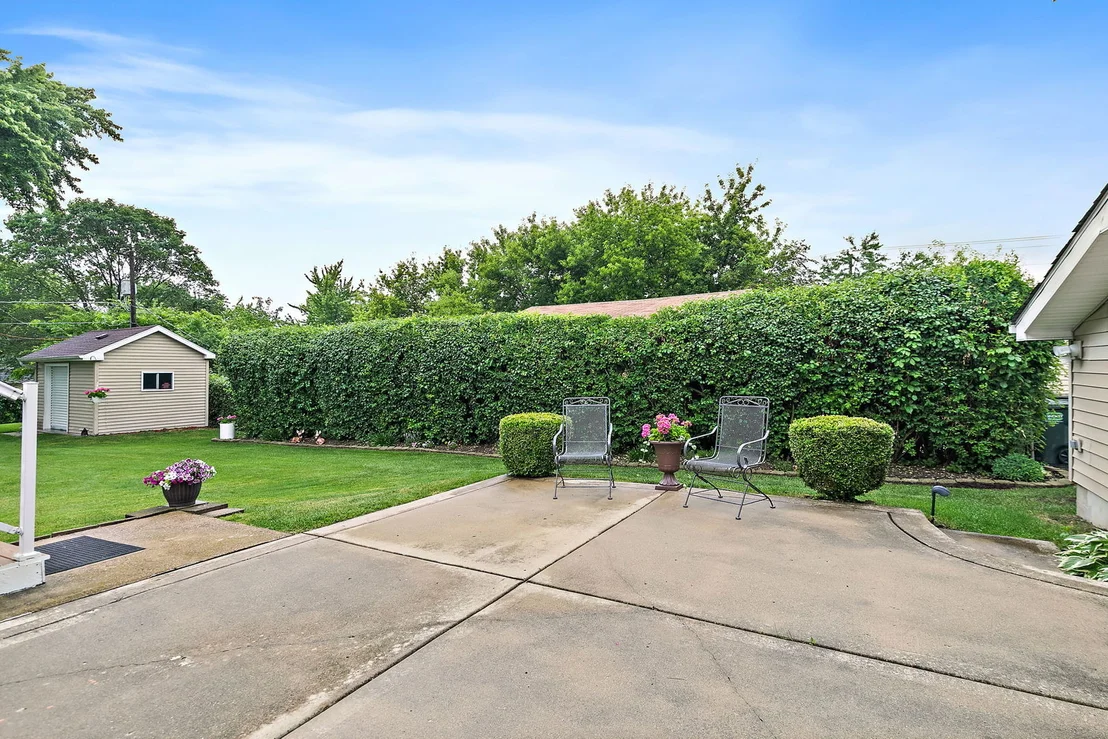 Photo of 430 Amherst Lane