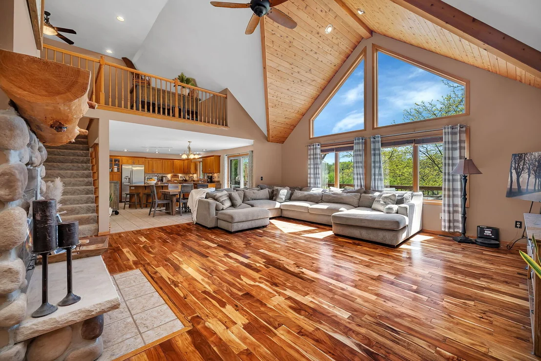 Photo of 4595 Shady Lane