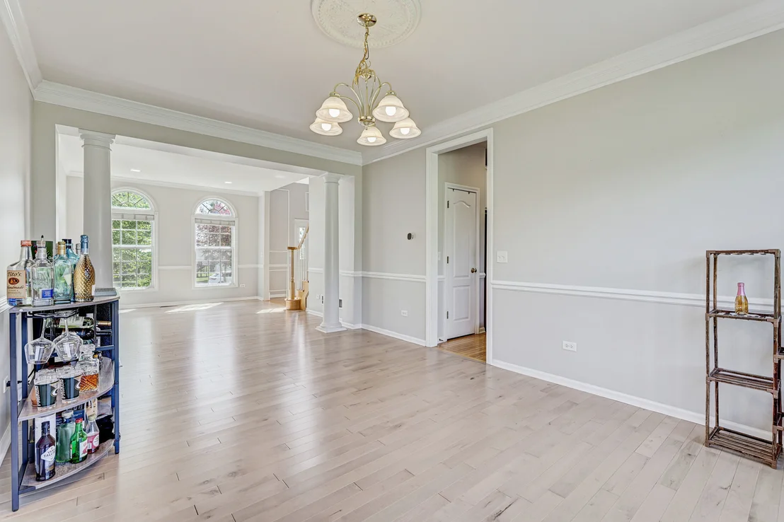 Photo of 5587 Notting Hill Road