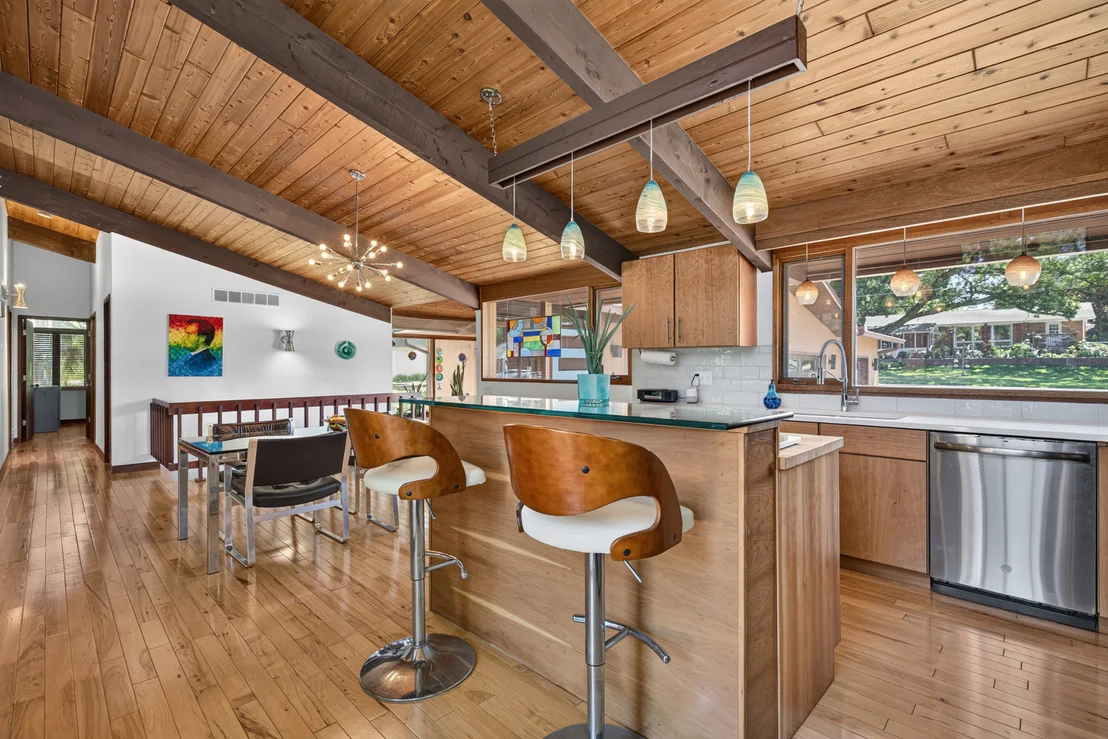 Photo of 2390 Circle Drive