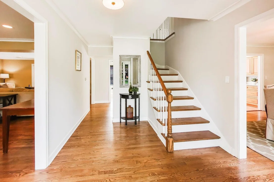 Photo of 363 Anjou Drive