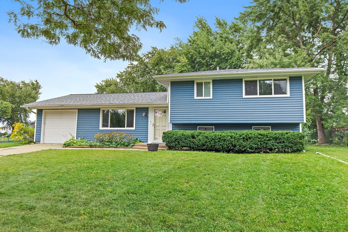 Photo of 321 Desmond Drive