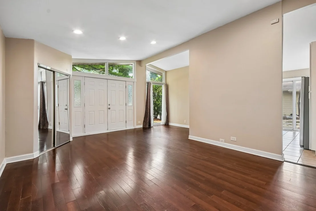 Photo of 385 ANNE Terrace