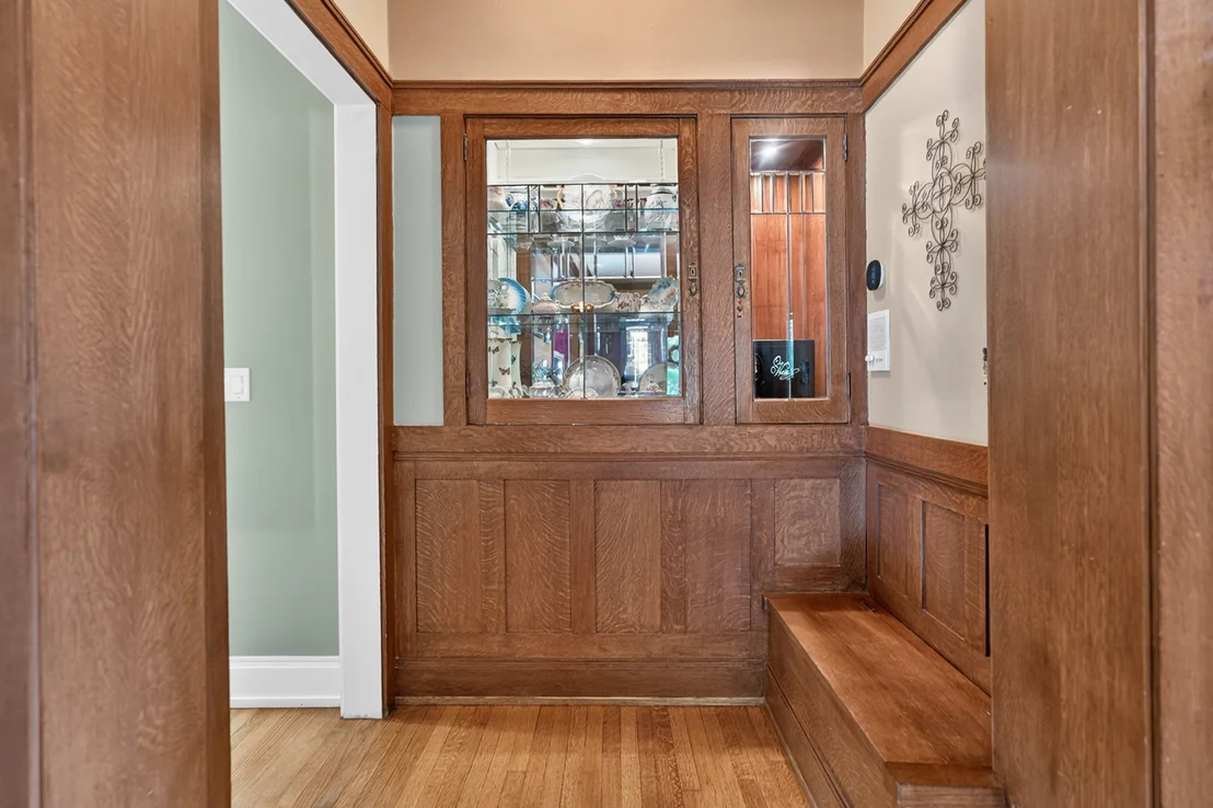 Photo of 729 W Downer Place