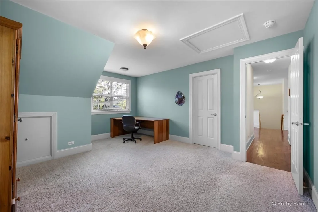 Photo of 524 Tower Place