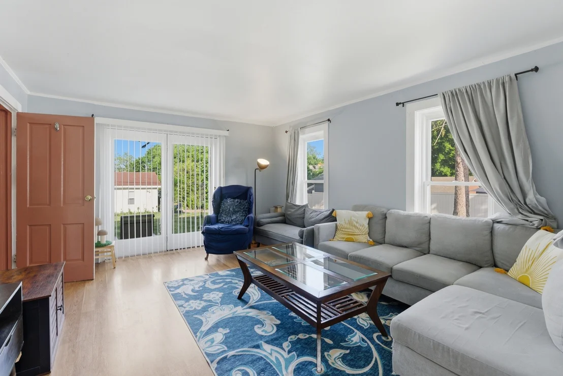 Photo of 327 Silver Street