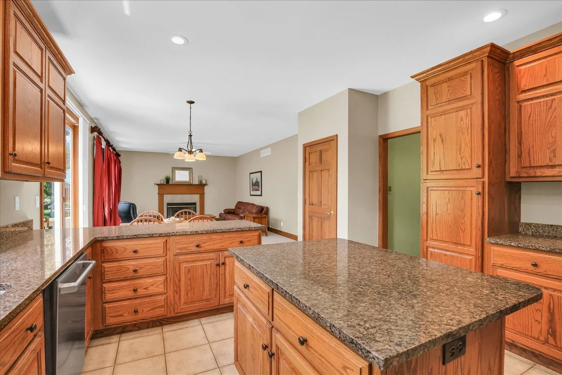 Photo of 2701 Summerhill Lane