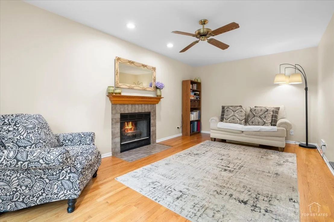 Photo of 705 Gregor Lane