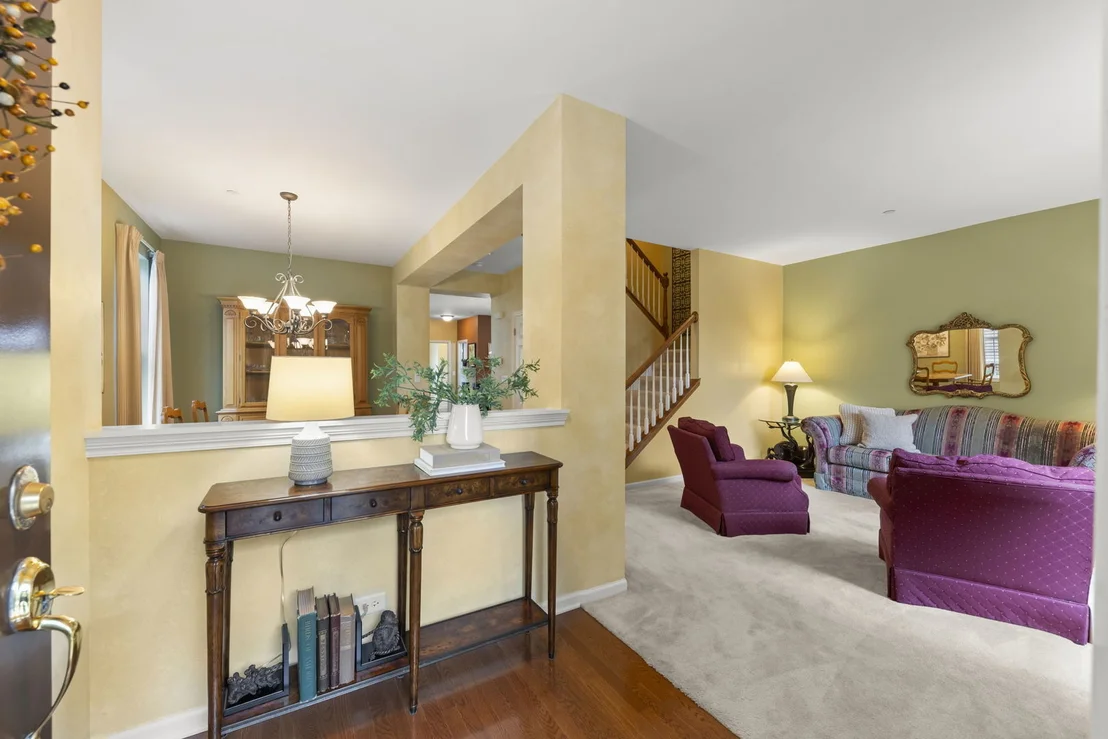 Photo of 353 Bradbury Lane