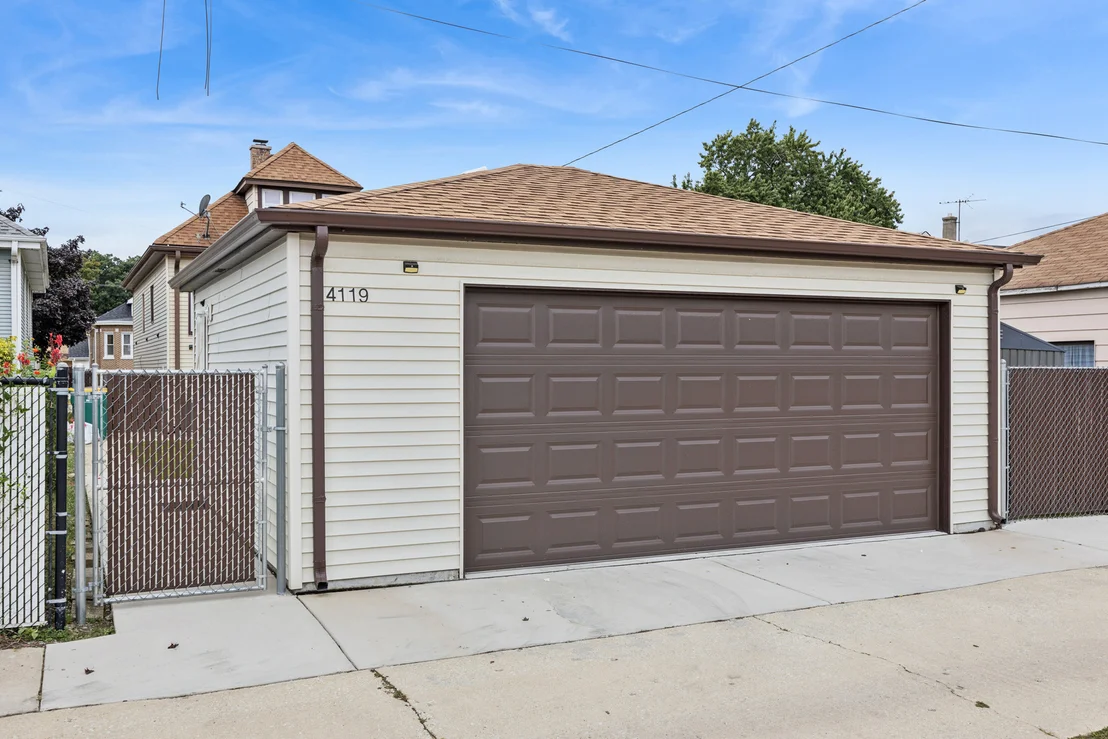 Photo of 4119 Maple Avenue