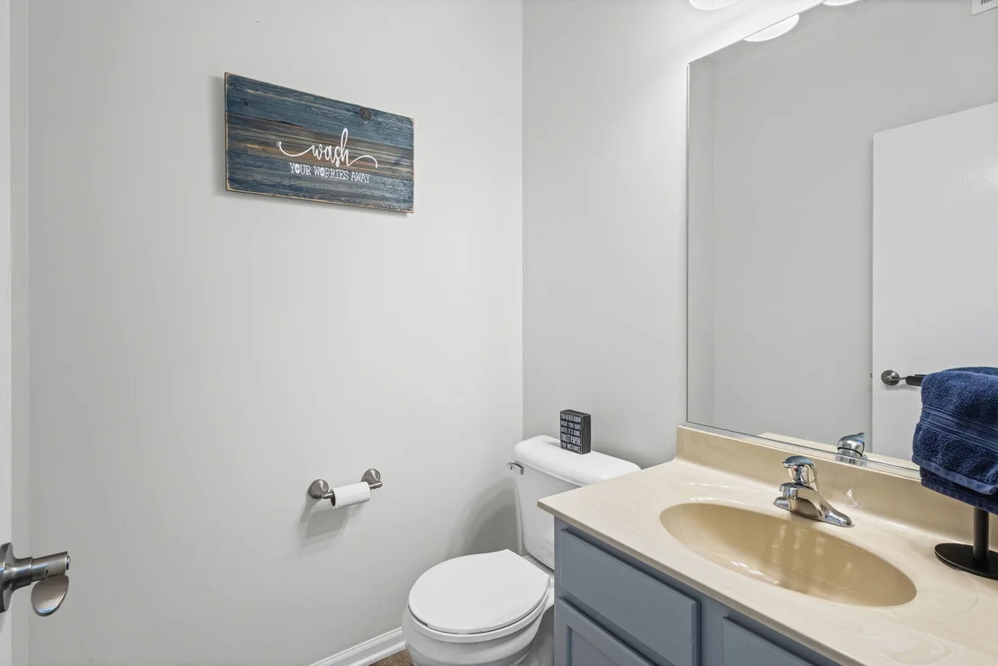 Photo of 1104 Colonial Drive