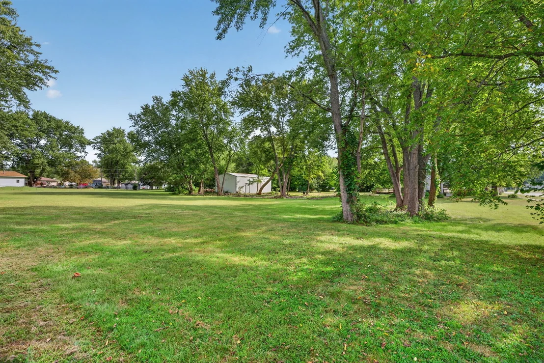 Photo of 406 W 3rd Street