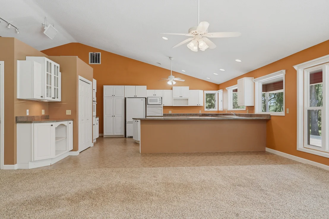 Photo of 15207 Henry Road