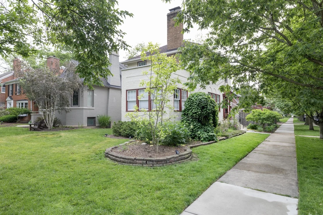 Photo of 3055 Park Place