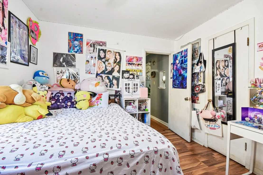 Photo of 3458 W 72nd Place
