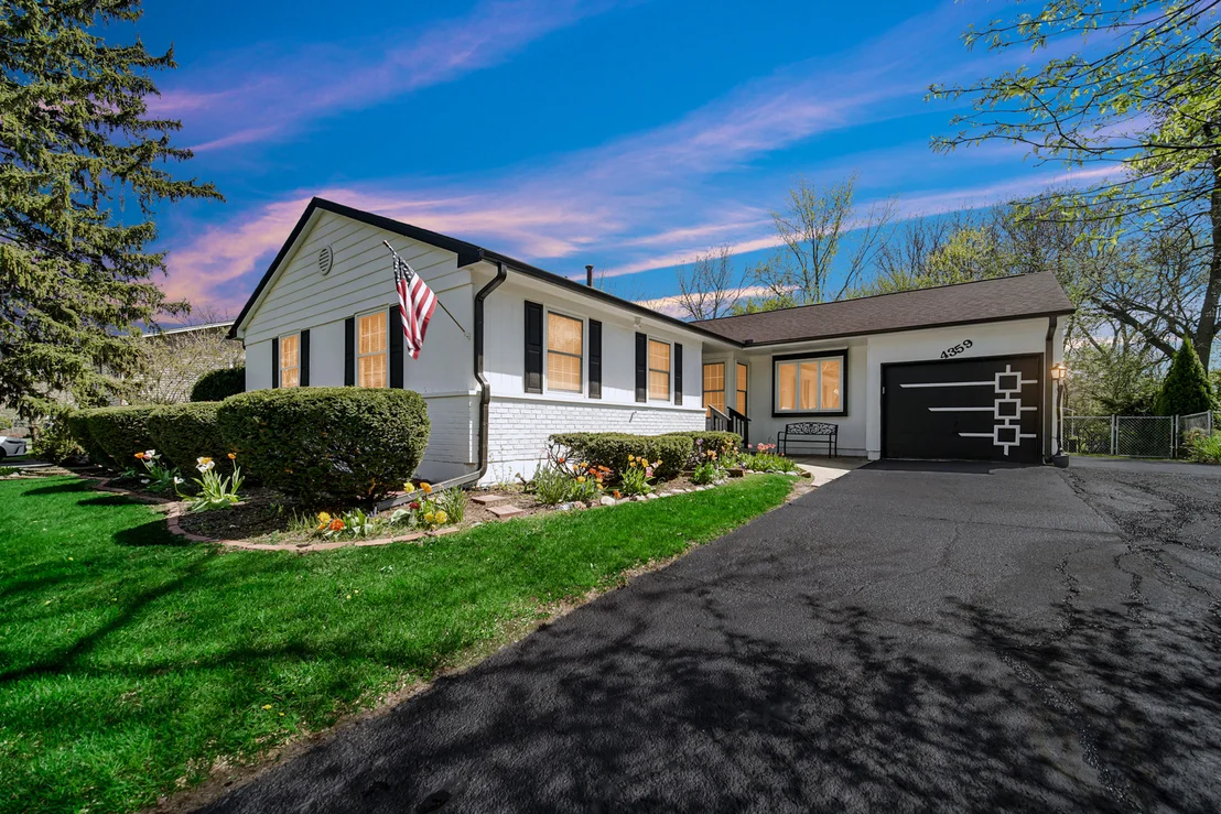 Photo of 4359 Lincoln Avenue