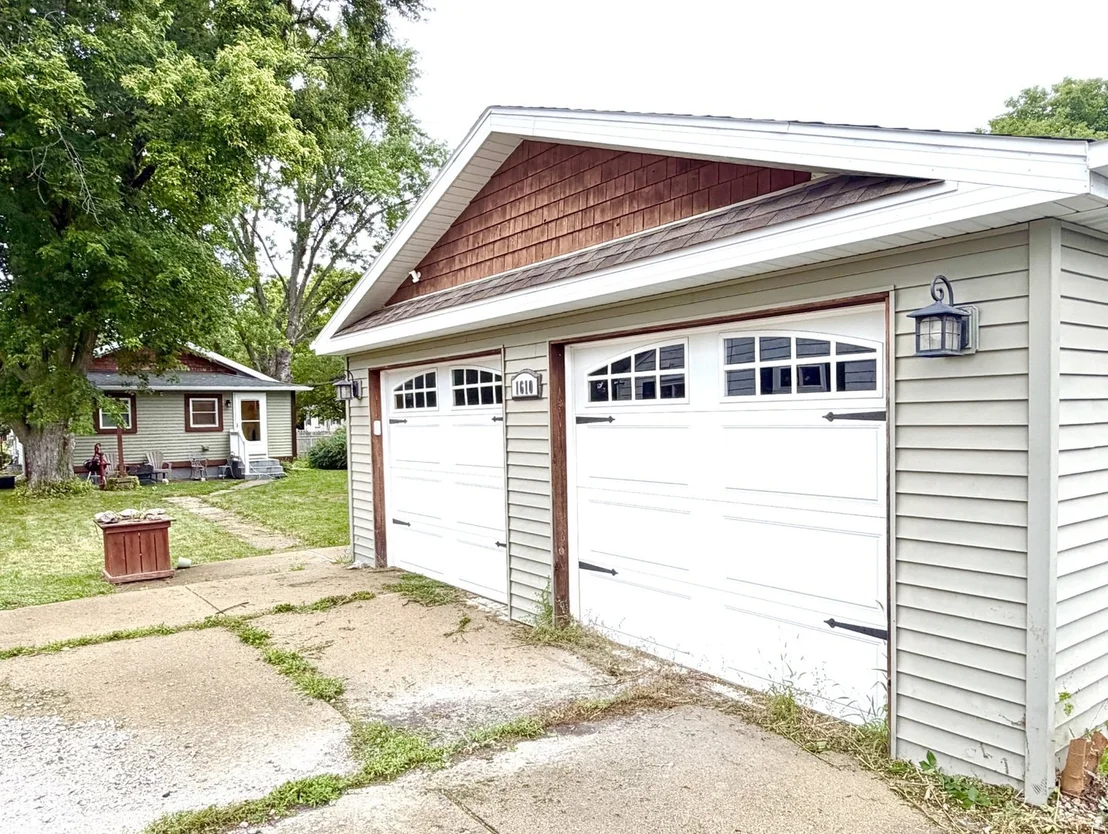 Photo of 1610 Poplar Street