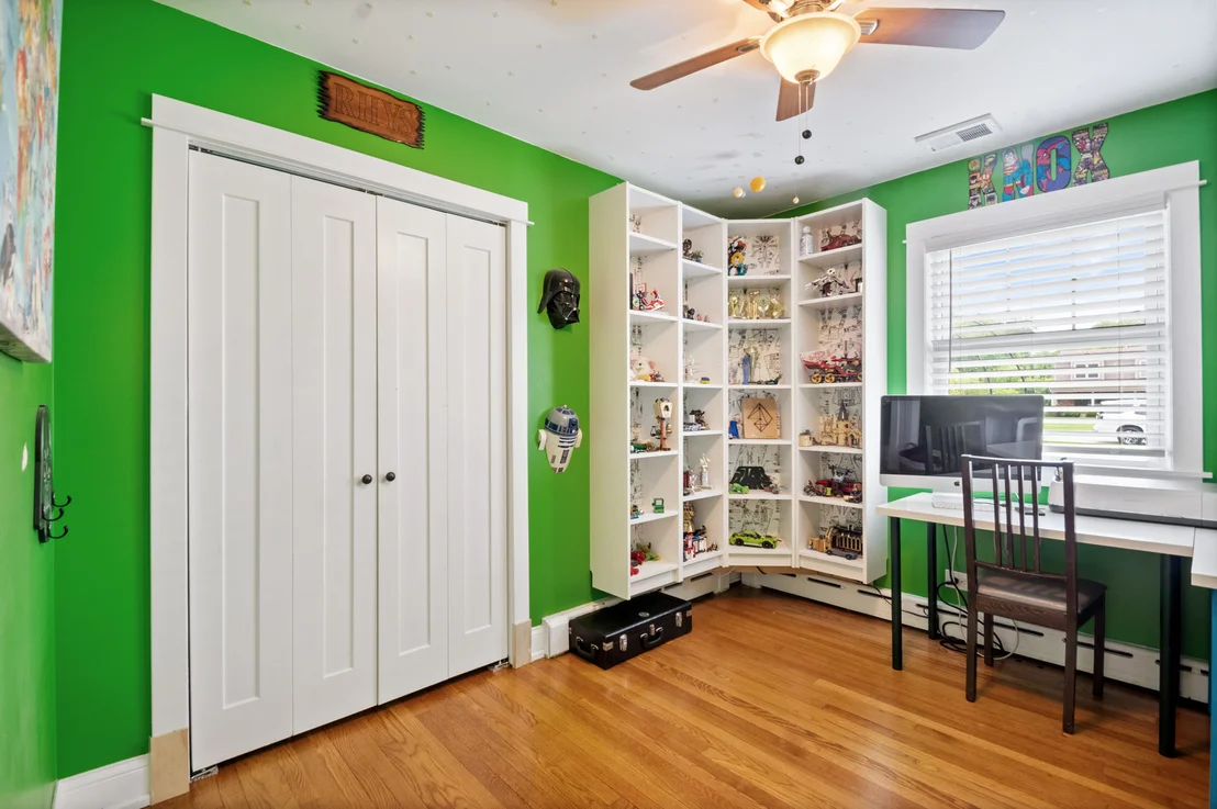 Photo of 17W214 W Hillside Lane