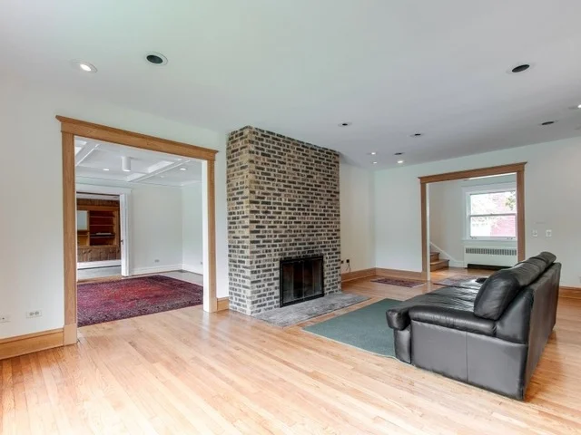 Photo of 1304 Wesley Avenue