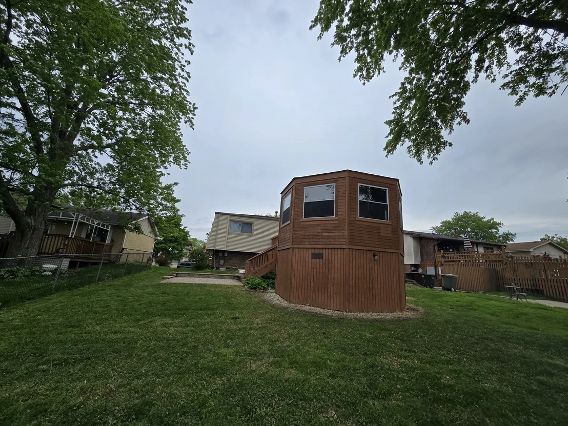 Photo of 7447 160th Place