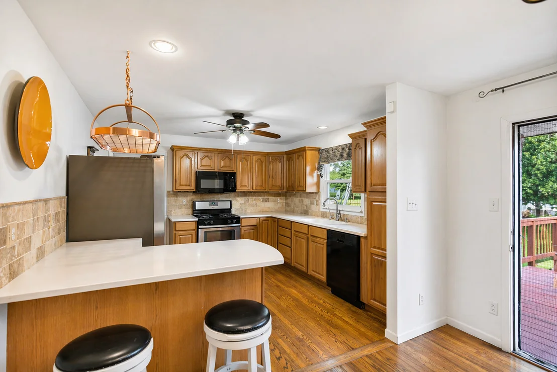 Photo of 405 Thomas Drive