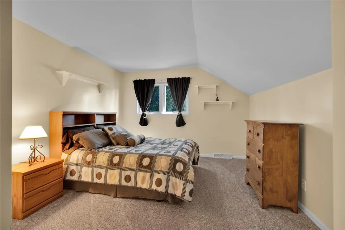 Photo of 41W210 Mare Lane