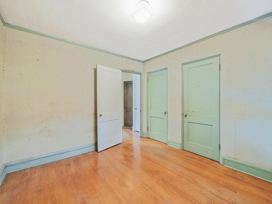 Photo of 2610 Park Lane