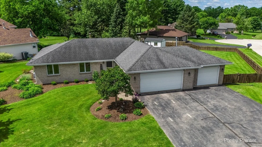 Photo of 7585 Derby Close