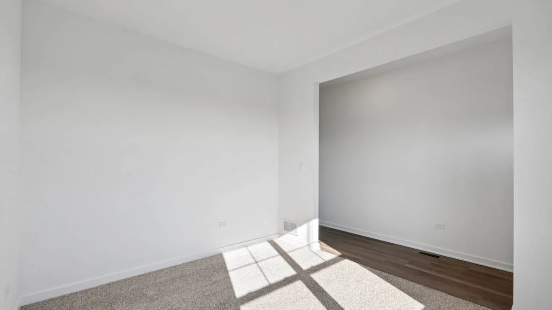 Photo of 998 Emerald Drive