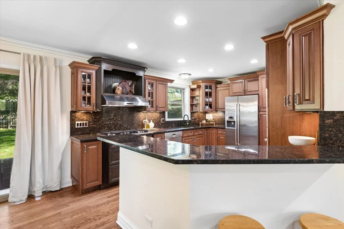 Photo of 226 SUNSET Drive