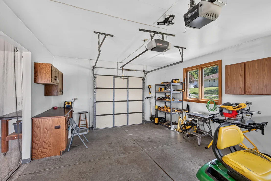 Photo of 2390 Circle Drive