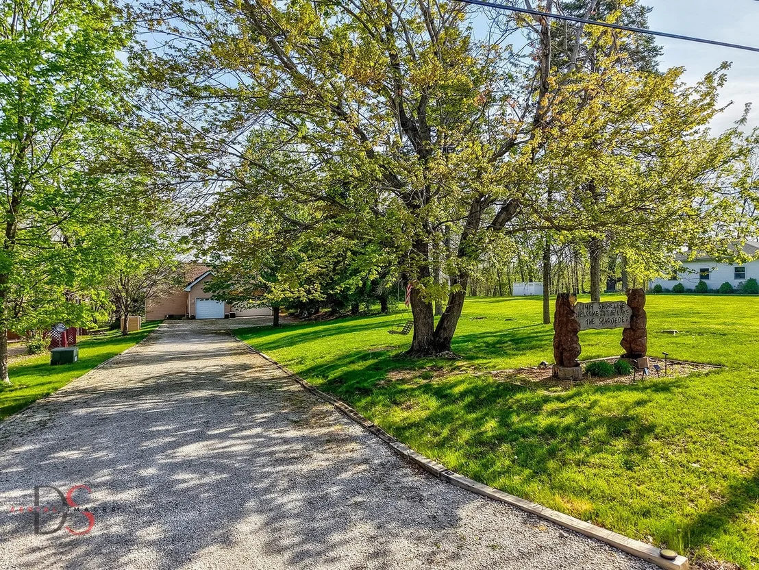 Photo of 1419 Shoreline Drive