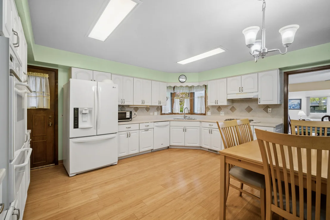 Photo of 484 Springhill Drive