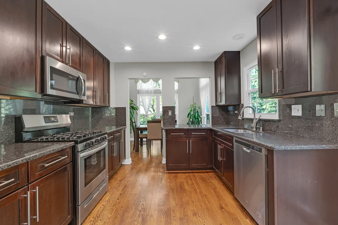 Photo of 585 Marseilles Circle