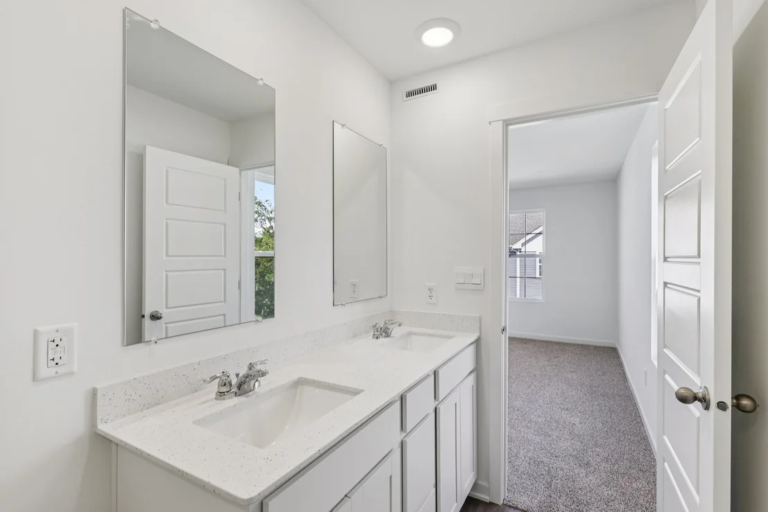 Photo of 1383 Oakfield Lane