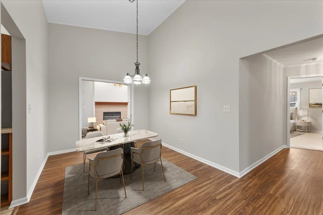 Photo of 1095 Devonshire Avenue