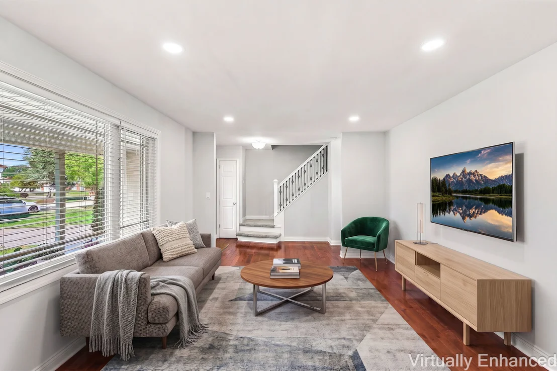 Photo of 1805 W Willow Lane