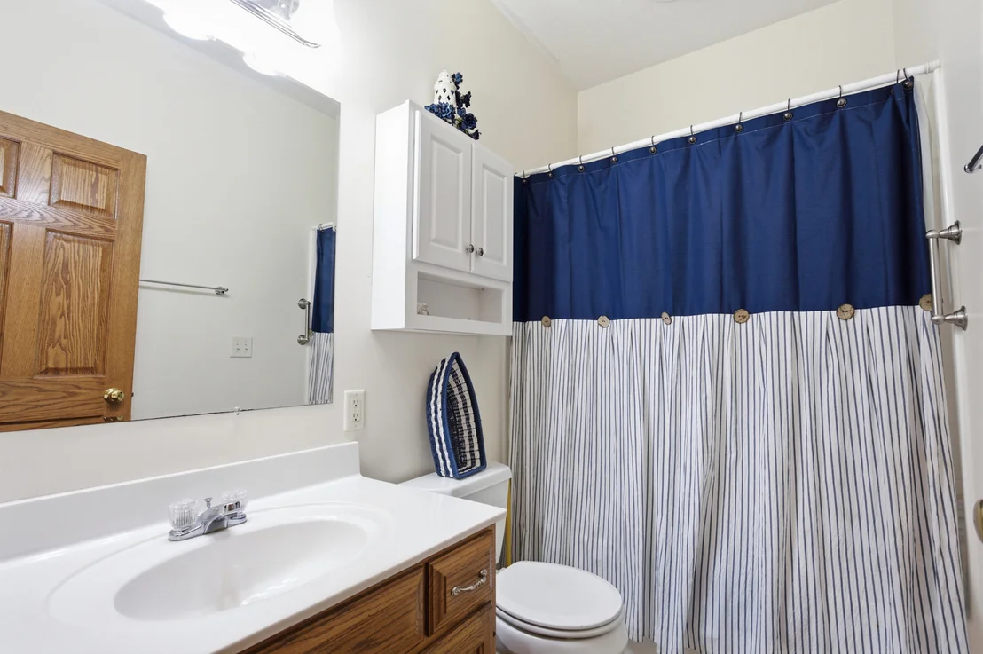 Photo of 2102 Laurel Park Place